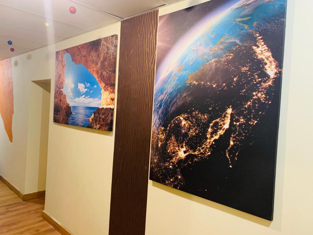 Rix Hostel Рига Экстерьер фото