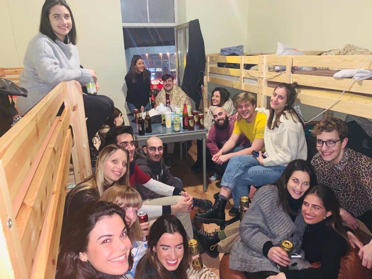 Rix Hostel Рига Экстерьер фото